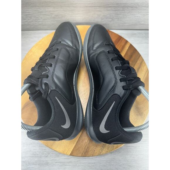 Nike DA1332-004 Tiempo Legend Black Training Indoor Soccer Shoes Boy's 5.5Y - Picture 6 of 9